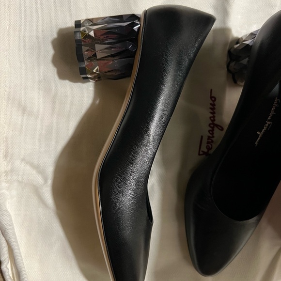 Salvatore Ferragamo Cylinder-Heel Pumps - Picture 2 of 5